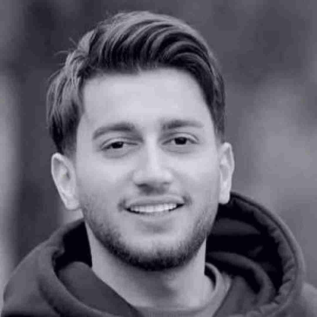 علیرضا باباجانی خسته ی رفیق بازیمه همه گننه فازیمه