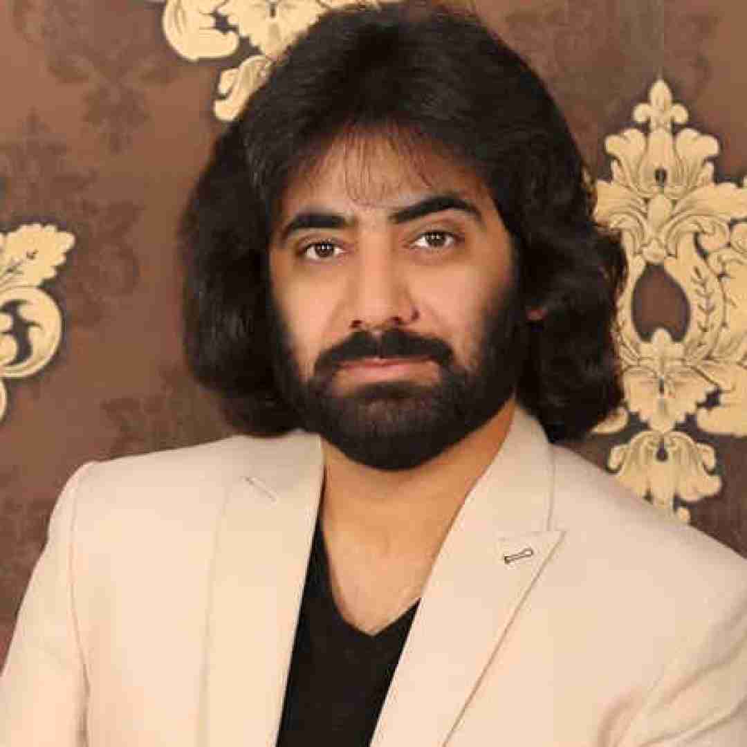 رضا نیک فرجام یه آهنگ شادی بگید تا قناری برایم بخونه