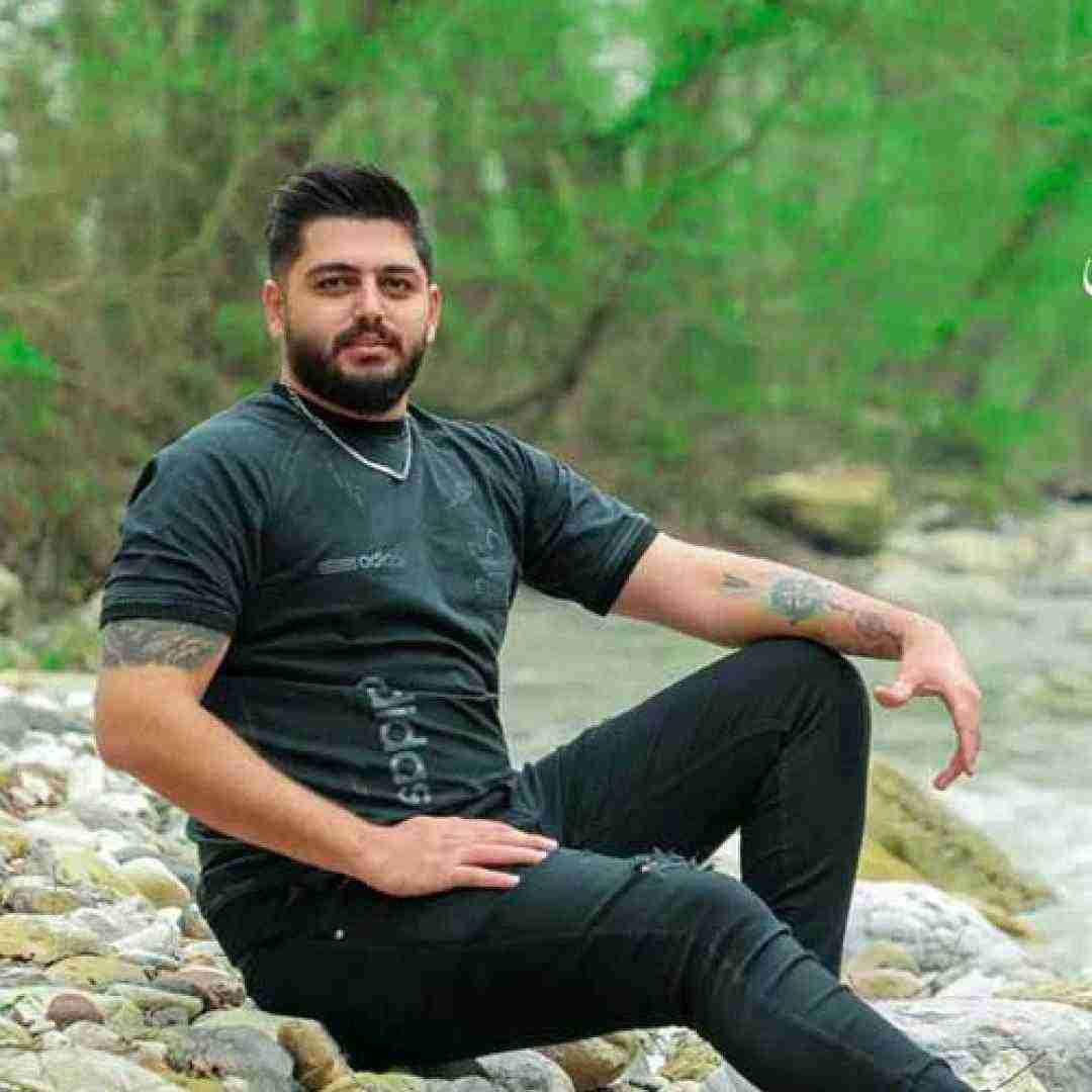 علیرضا جلال لاتی