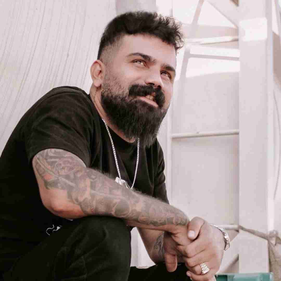 فرهاد جهانگیری کاری کم اسممان بای و جای لیلی و مجنون