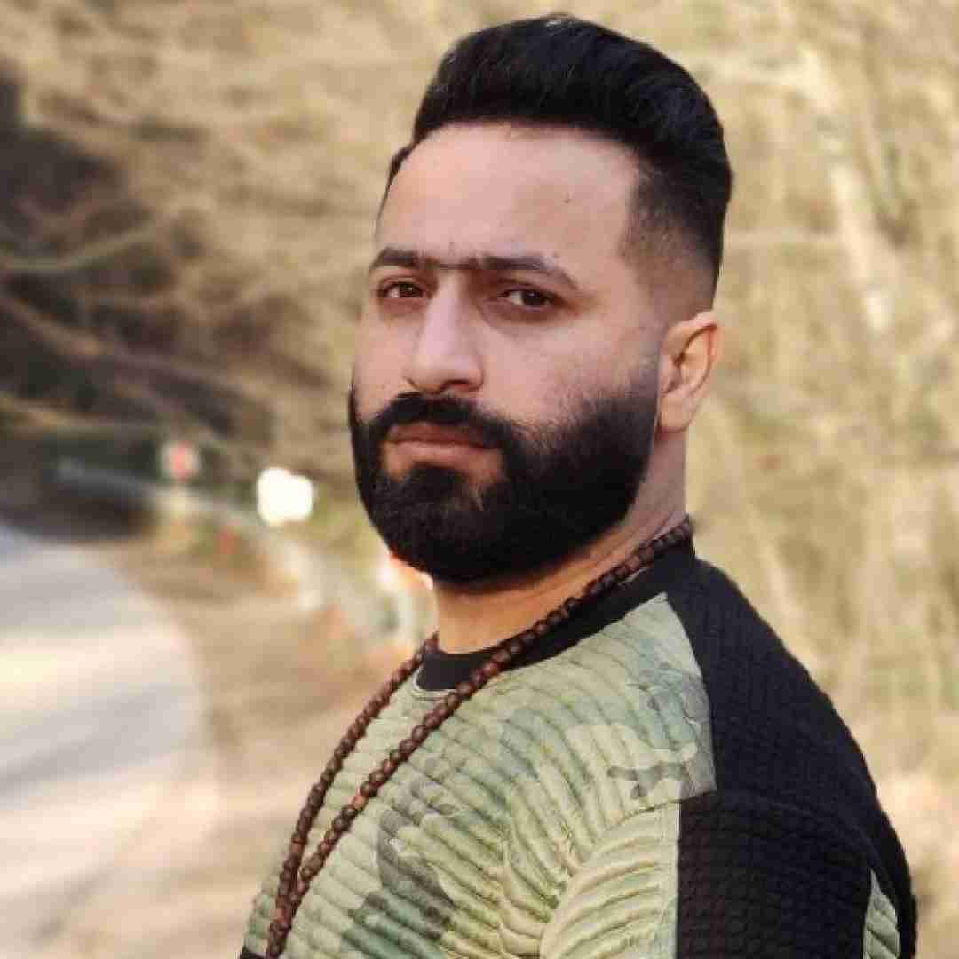 وحید مرادی کودتاگر بیمو شیر از قفس در بمو