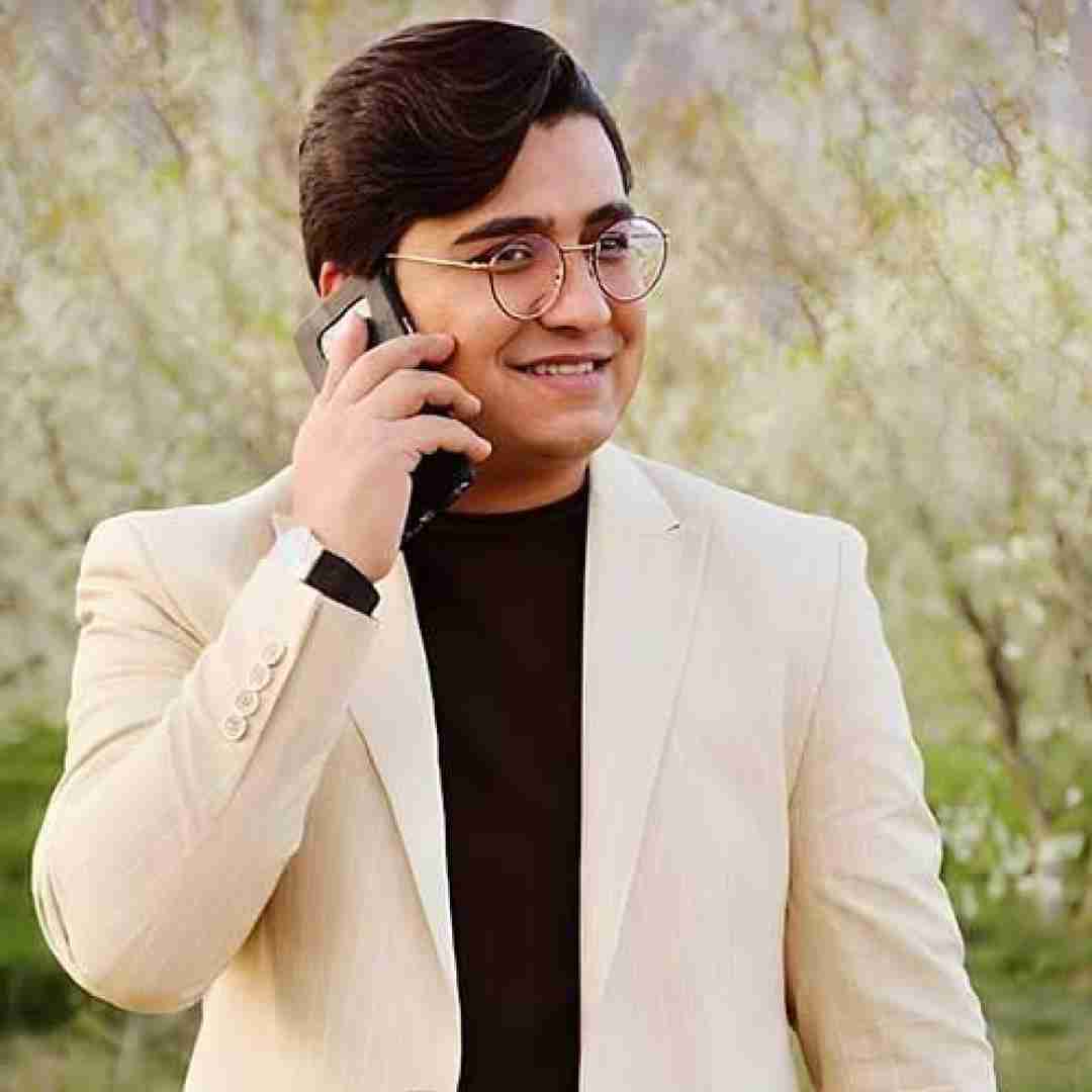 امید مهدی زاده کاریزما