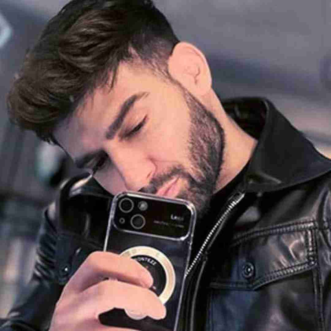 محمد محرمی بیا منو از این شبا ردم کن من پاهام راه نمیاد