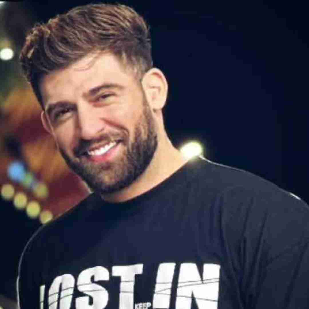 محمد محرمی بیا منو از این شبا ردم کن من پاهام راه نمیاد