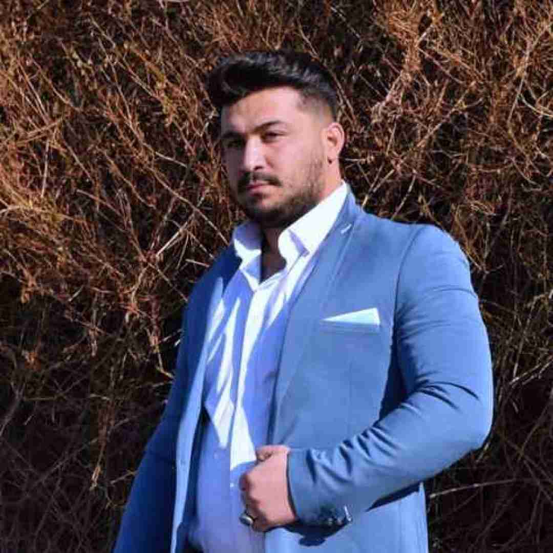 رضا کرمی تارا دنیا مثل چرخ و فلکه یه روز میشکنه قلبت