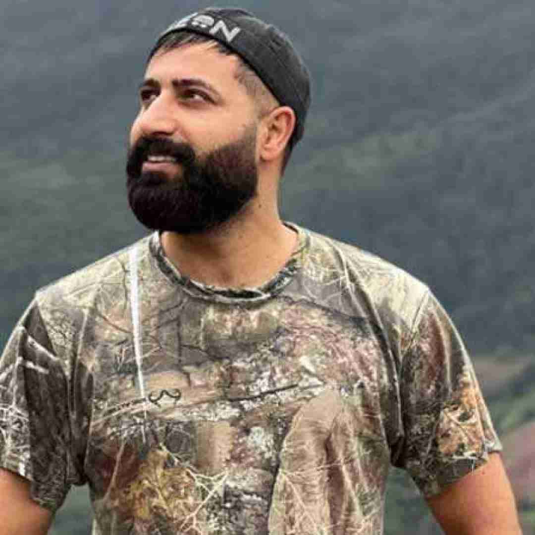 وحید مرادی صدتا رفیق دارم تو از خوباشی داداشی