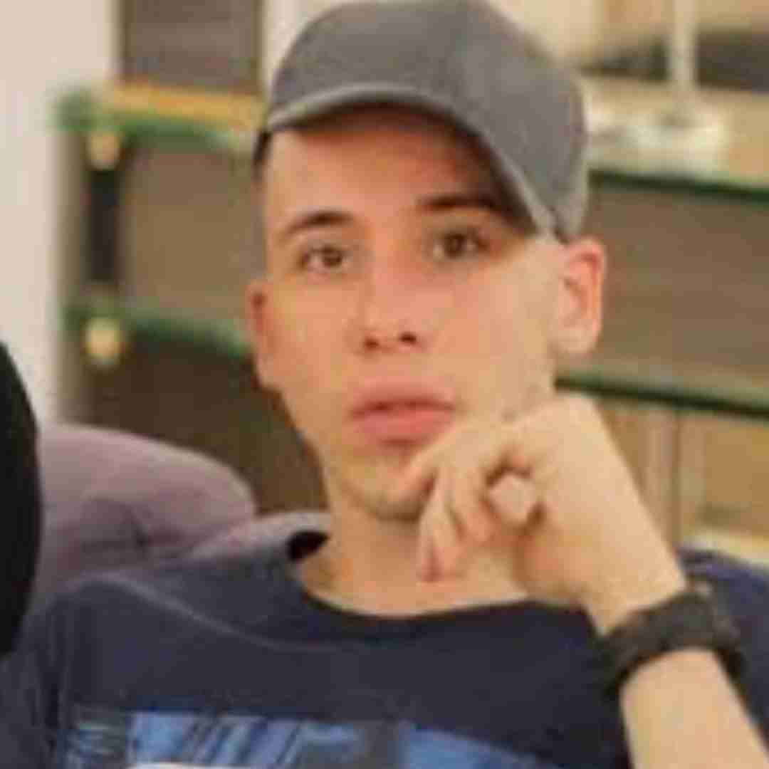 کوروش قبلیارو نیستم جدیدارو آره