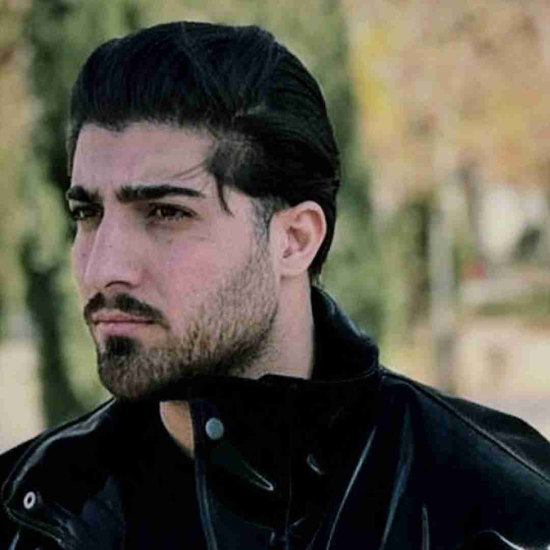 امیر لیام سنگ بزن