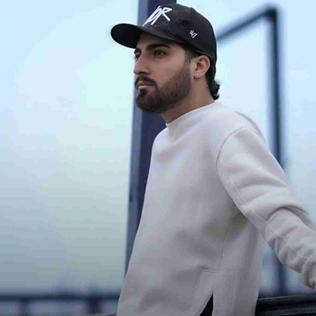 امیر لیام فک کنم طناب دار شده تنها راه چارم