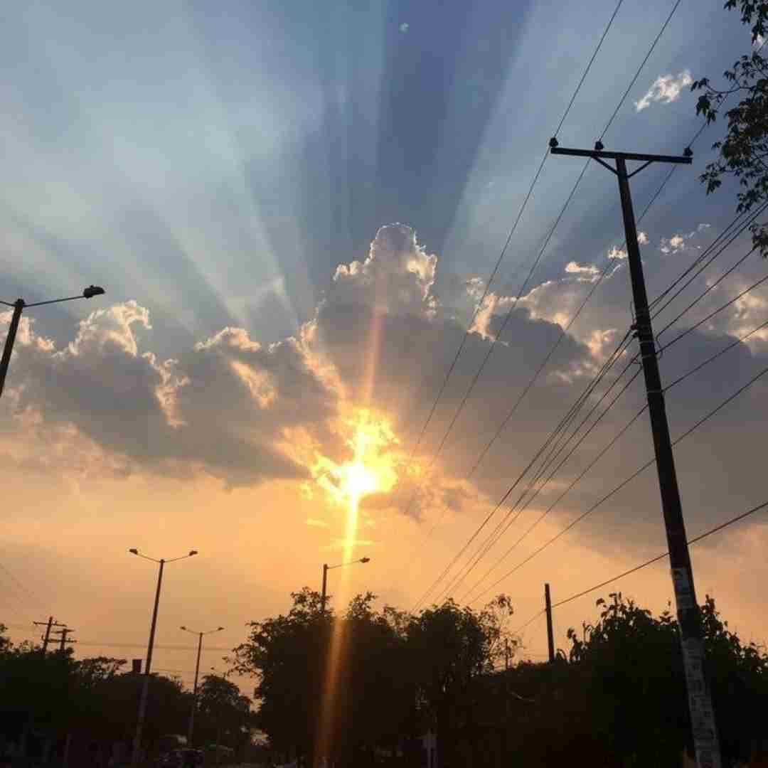 دلم میخواد بگم برگرد پیشم چون نتابی رو شهر با صدای پسر