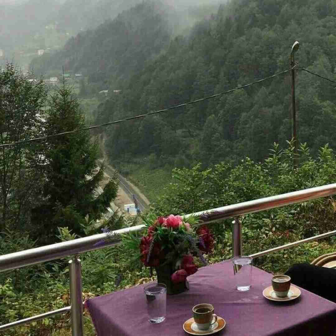  نیستی همش بارونه شهر بیا یکاری کن آروم بشم ببین