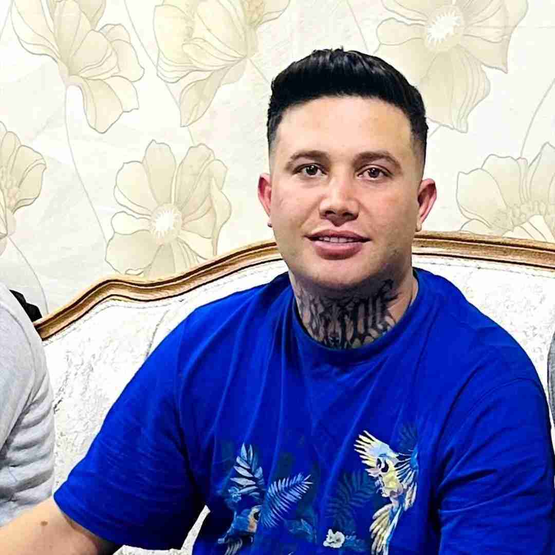 علی احمدیانی سرت نیاره او خدا بشکنه قلبتو یکی