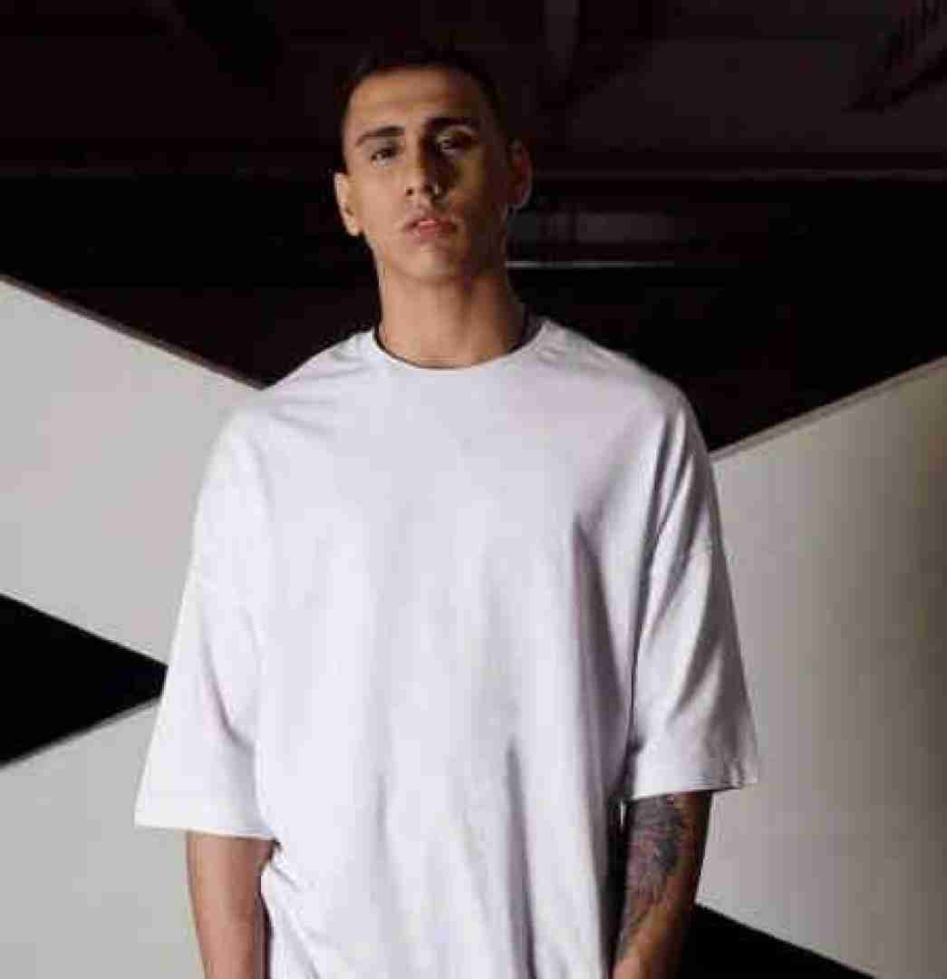 شایان یو پرواز من بی تو سقوطه فریاد من