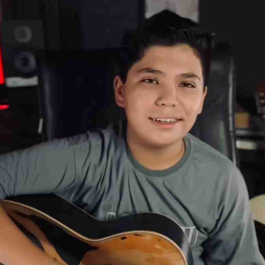 مرتضی وکیلی یکم از عشق برام بخون همه رفتن تو باهام بمون