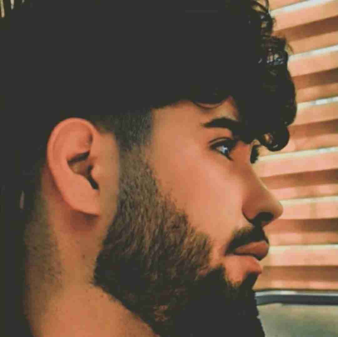 مجید حاتمی قرنیه مشکی