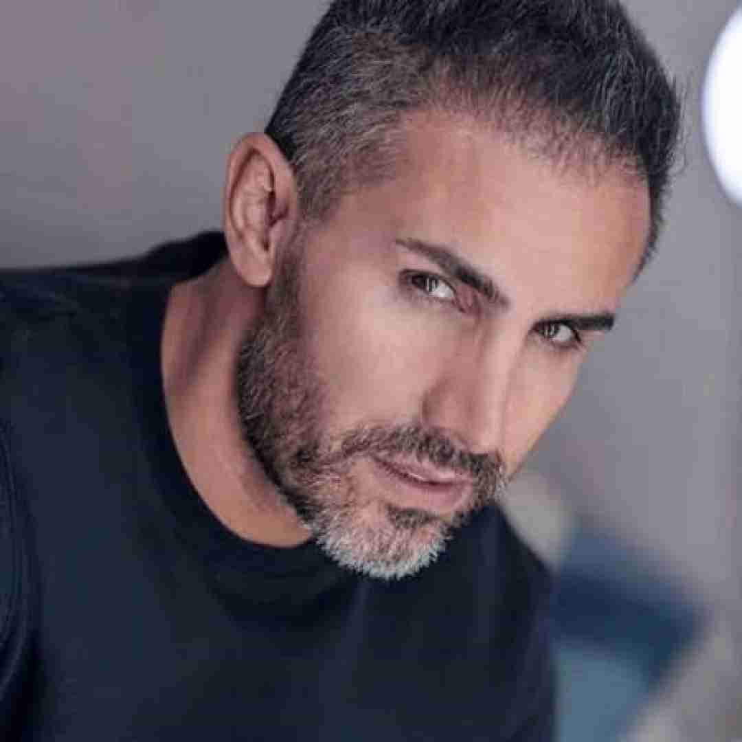 مرتضی اشرفی آﺧﻪ ﺑﺎرون ﻧﺰن ﺑﻪ ﺷﻴﺸﻪ دﻳﮕﻪ ﻣﺜﻞ ﻗﺒﻠﻨﺎ ﻧﻤﻴﺸﻪ