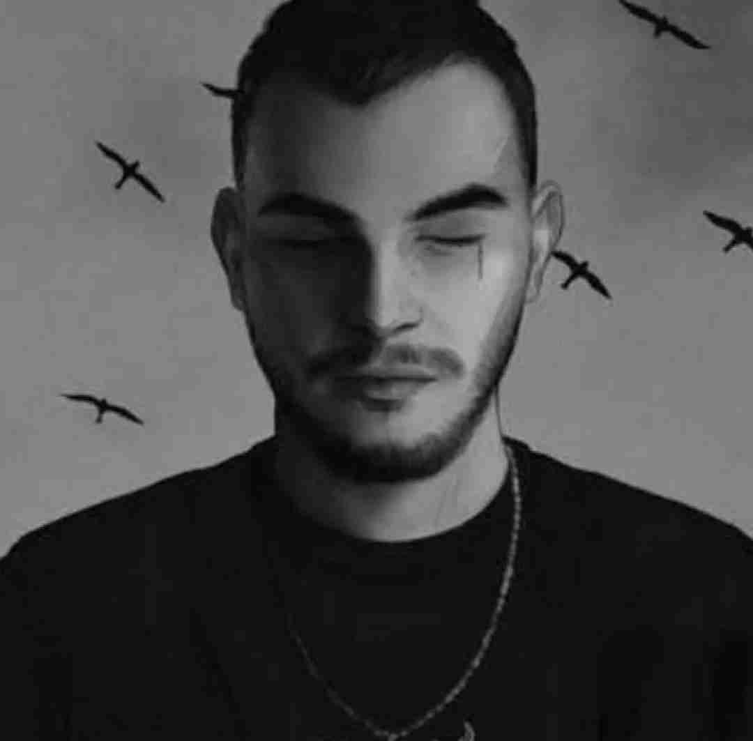 مهیار نشسته بود رو درخت قلبم نمیدونم چی شد