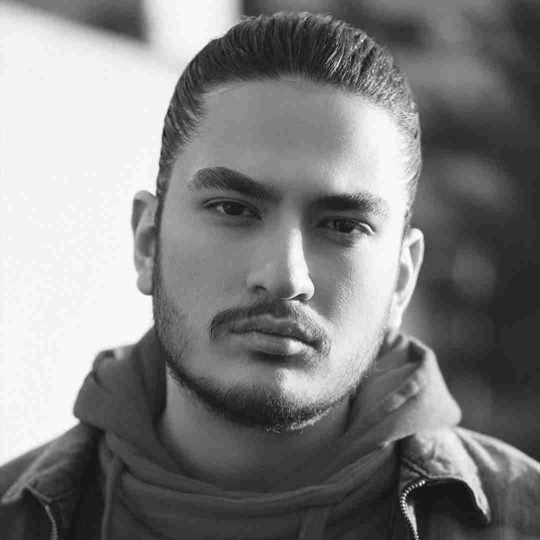 نیواد چیه چیشده خودتو گم کردی نیومده میری