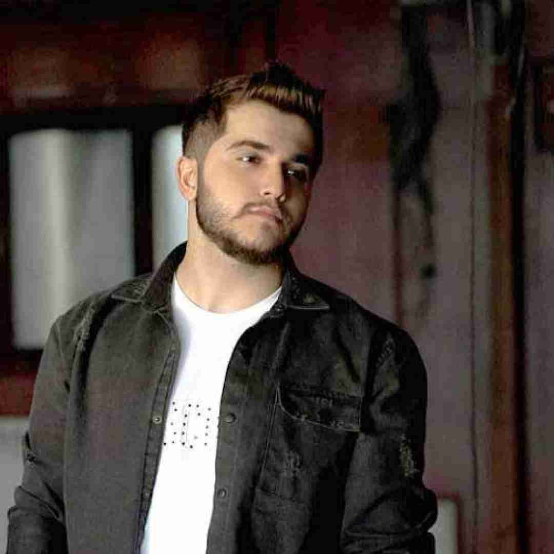 عرشیاس دﻳﻮوﻧﻪ ﻗﻠﺒﻢ ﻣﻴﻤﻴﺮه ﺑﻰ ﺗﻮ ﺗﻨﻬﺎ ﮔﺬاﺷﺘﻰ ﻫﻤﻴﺸﮕﻴﺘﻮ