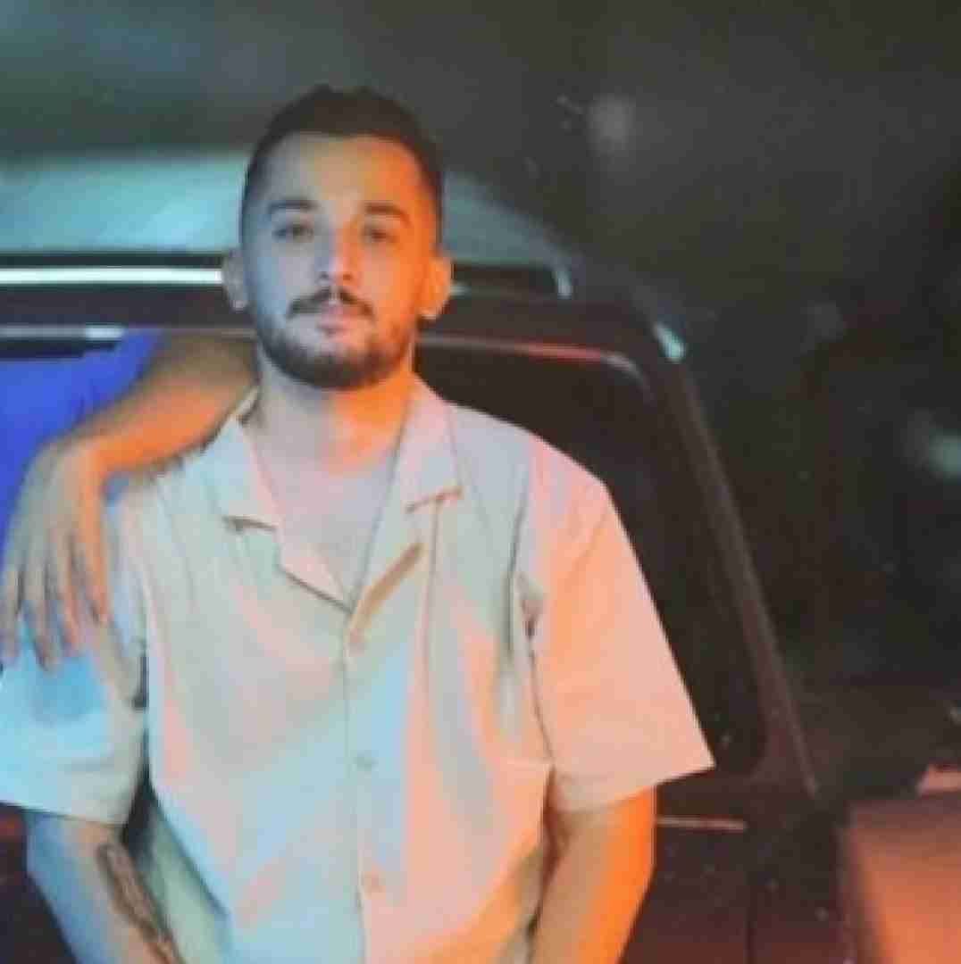 هومن آدینه قسمت