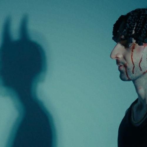 سینازا تیر تو تاریکی