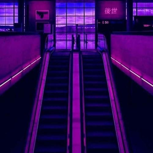  شما بزنید من جلویم روی مبلم ولویم اینا بالاین