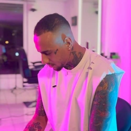 شایان یو ﻓﻘﻄ ﺑﻬﻢ ﻳﻪ ﺗﻜﺴﺖ ﺑﺪی ﺗﻤﻮﻣﻪ ﺑﻬﻢ ﺑﮕﻮ ﻣﻴﻜﻨﻢ ﻳﻪ ﺗﻴﺮ ﺣﺮوﻣﺶ