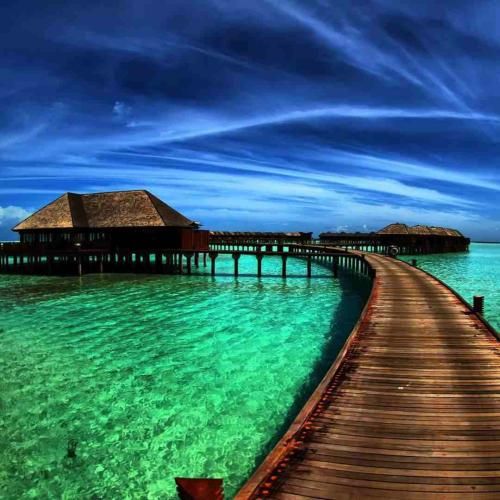 من الکی نرسیدم دختر خوب تو میدادی من پخش میکردم